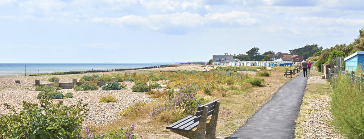 Ferring Beach Houses - kate & tom's Large Holiday Homes