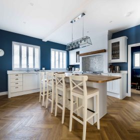Chalkstream House - kate & tom's Large Holiday Homes