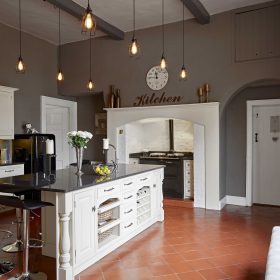  Amber Hall - kate & tom's Large Holiday Homes