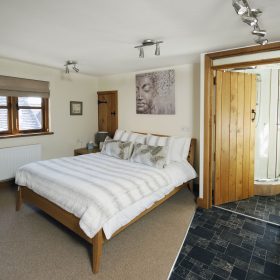  Lea Marston Farmhouse - kate & tom's Large Holiday Homes