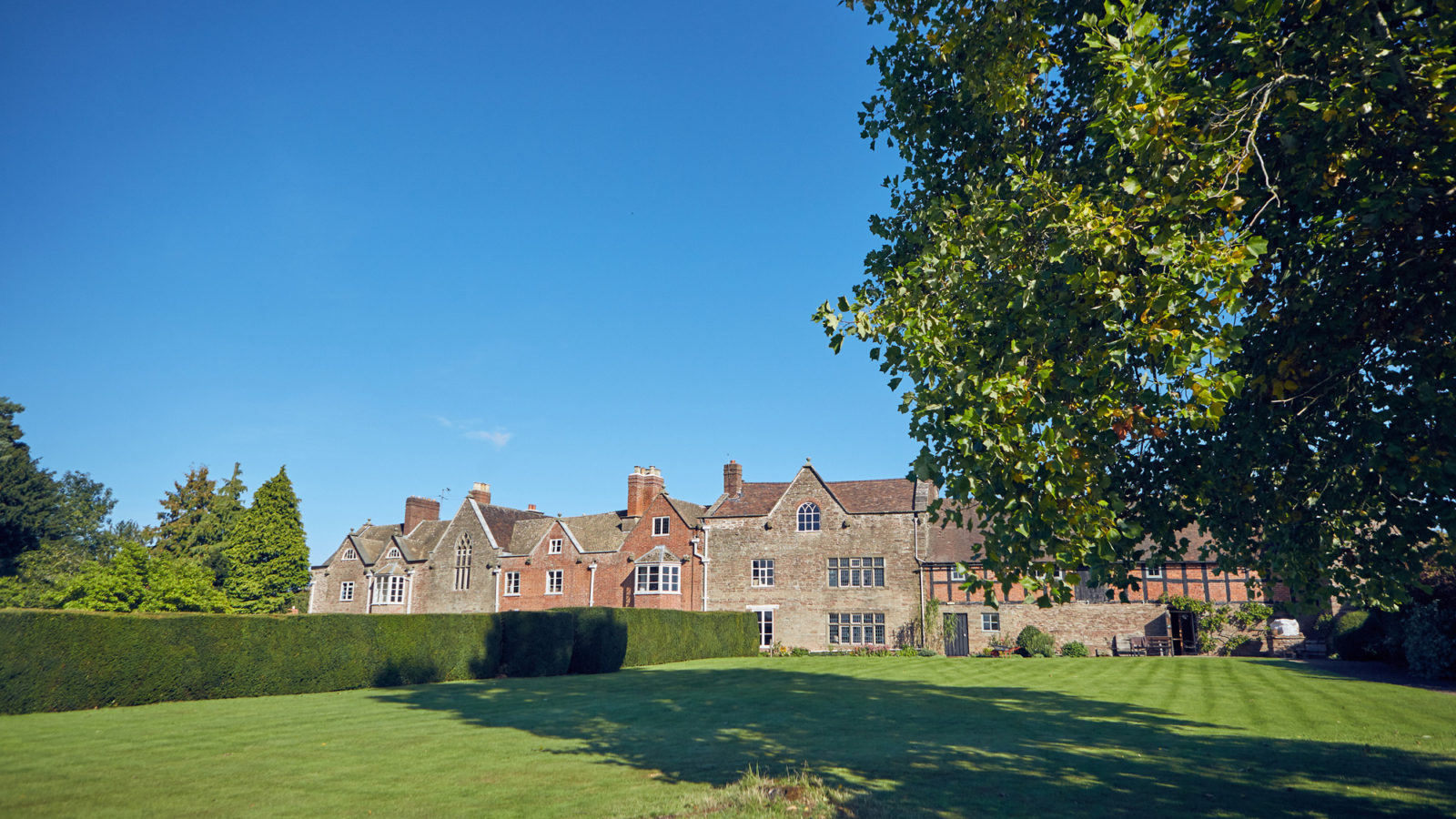  Broadstone Court - kate & tom's Large Holiday Homes