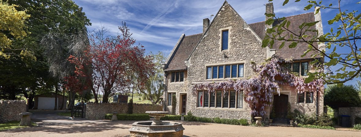 The House in The Shoe - kate & tom's Large Holiday Homes