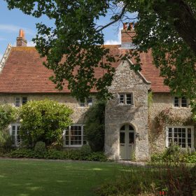  Shalfleet Manor - kate & tom's Large Holiday Homes