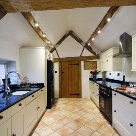 Oak Lake Barn Dining - kate & tom's Large Holiday Homes