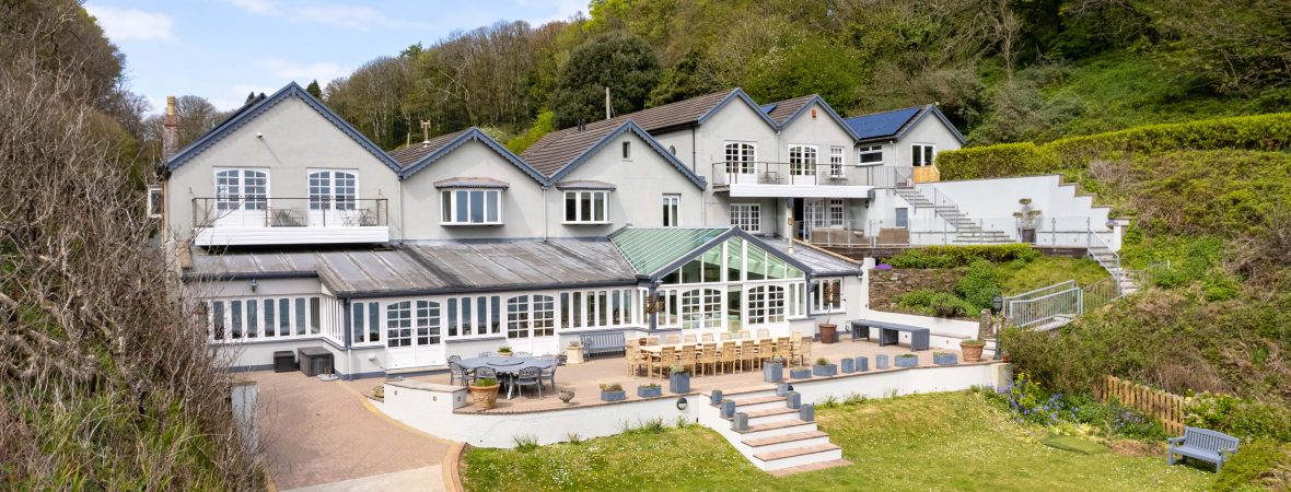 Hideaway Cove - kate & tom's Large Holiday Homes