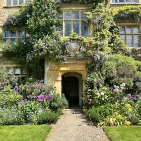 Walnut Tree Manor - kate & tom's Large Holiday Homes
