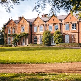 Masefield House - kate & tom's Large Holiday Homes