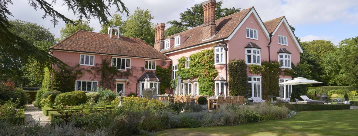Suffolk Mansion - kate & tom's Large Holiday Homes
