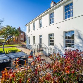  Chester Place - kate & tom's Large Holiday Homes