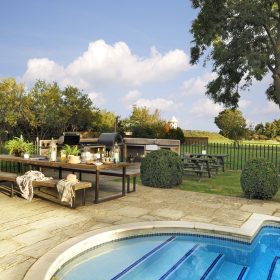  Emerald Farm - kate & tom's Large Holiday Homes