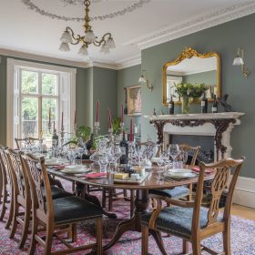 Marlborough Manor dining - kate & tom's Large Holiday Homes