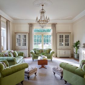 The White House - kate & tom's Large Holiday Homes