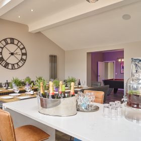 Sandcastle Manor - kate & tom's Large Holiday Homes